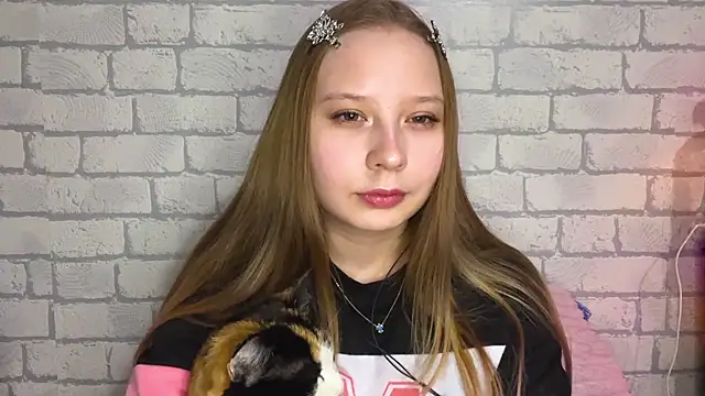 MertieVandusen online show from 04/30/26, 08:57