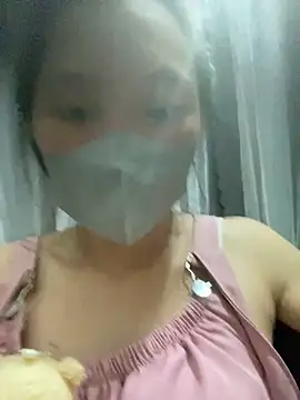 Lynlyn99 online show from 06/15/26, 02:52
