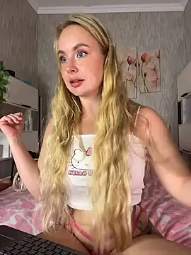 Kitty-Kelsi online show from 06/26/26, 08:19