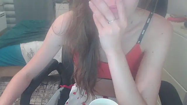 Snapshot of juili_juili chatting on 05/18/26, 08:36 juili juili online show from 05/18/26, 08:36