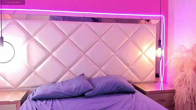 Sabrinaleblanc online show from 05/05/26, 11:40