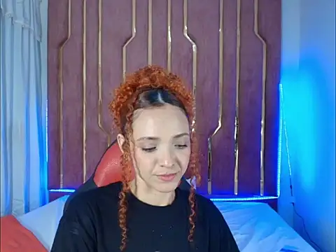 Kiaralovee26 online show from 05/15/26, 02:18