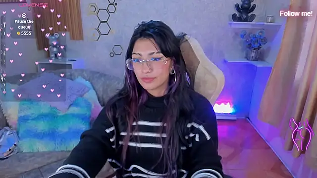 Snapshot of mia_smoke_ chatting on 05/30/26, 12:35 mia smoke online show from 05/30/26, 12:35