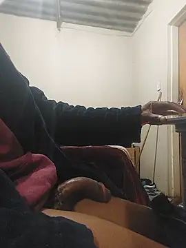 sixInchMan00 online show from 06/15/26, 10:12