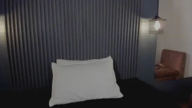 Laurent Milf online show from 05/07/26, 06:13