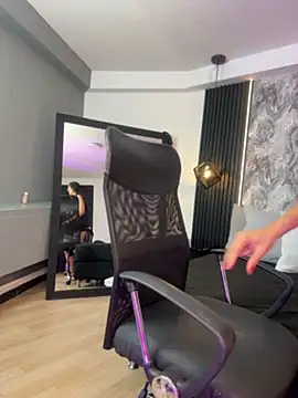 Laurent Milf online show from 05/30/26, 06:49