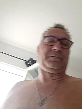 Snapshot of Soloyan chatting on 03/21/26, 08:19 Soloyan online show from 03/21/26, 08:19