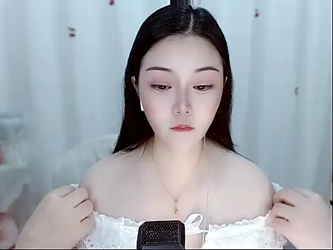 Amy-cnbaby online show from 05/13/26, 01:25