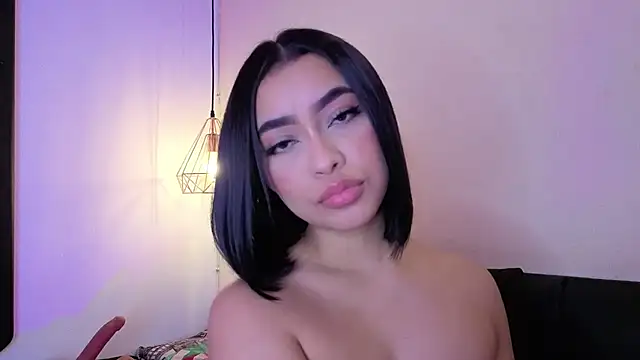 Snapshot of Chloe_monroee chatting on 06/25/26, 05:12 Chloe monroee online show from 06/25/26, 05:12