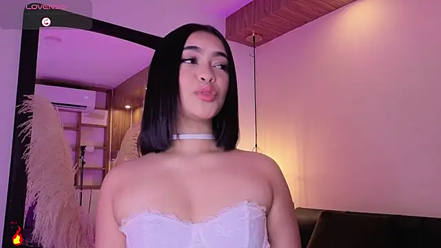 Snapshot of Chloe_monroee chatting on 07/11/26, 03:20 Chloe monroee online show from 07/11/26, 03:20