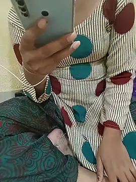 Snapshot of Seema_yadav01 chatting on 06/10/26, 05:07 Seema yadav01 online show from 06/10/26, 05:07