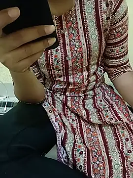 Snapshot of Seema_yadav01 chatting on 06/22/26, 05:15 Seema yadav01 online show from 06/22/26, 05:15
