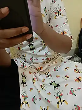 Snapshot of Seema_yadav01 chatting on 07/05/26, 05:14 Seema yadav01 online show from 07/05/26, 05:14