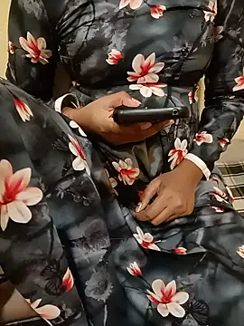 Snapshot of Seema_yadav01 chatting on 07/22/26, 10:40 Seema yadav01 online show from 07/22/26, 10:40