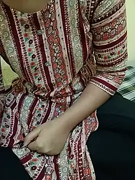 Snapshot of Seema_yadav01 chatting on 07/25/26, 05:27 Seema yadav01 online show from 07/25/26, 05:27