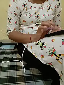 Snapshot of Seema_yadav01 chatting on 07/31/26, 05:18 Seema yadav01 online show from 07/31/26, 05:18