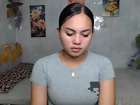 Snapshot of ur_asiankat chatting on 07/23/26, 10:29 ur asiankat online show from 07/23/26, 10:29