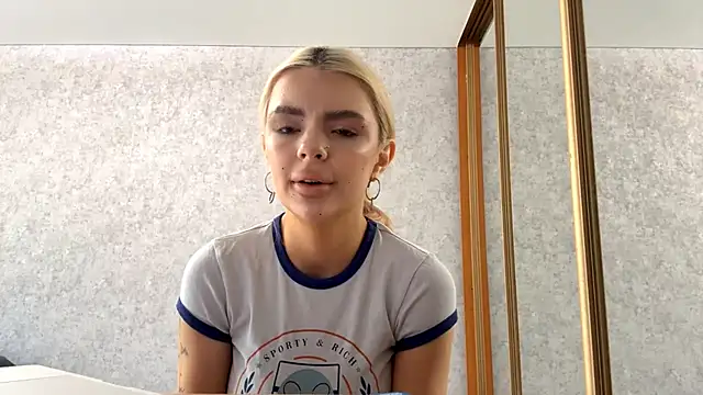 Snapshot of Britney_Calverhends chatting on 05/08/26, 09:14 Britney Calverhends online show from 05/08/26, 09:14