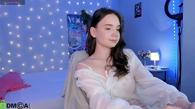 Elvienne online show from 06/12/26, 03:49