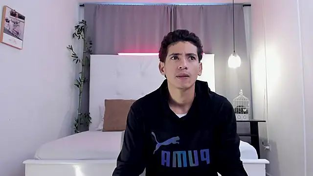 Alejo-and-Thiago online show from 06/20/26, 12:30