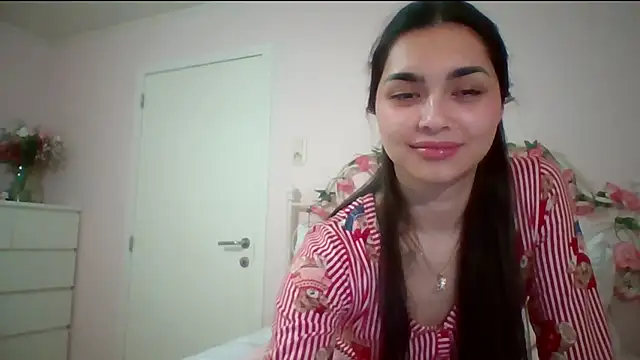 yourbella37 online show from 05/13/26, 07:55