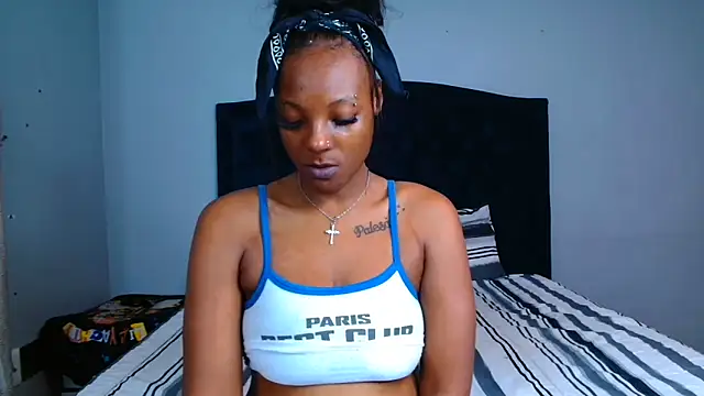 Snapshot of KillarRose chatting on 05/19/26, 05:25 KillarRose online show from 05/19/26, 05:25