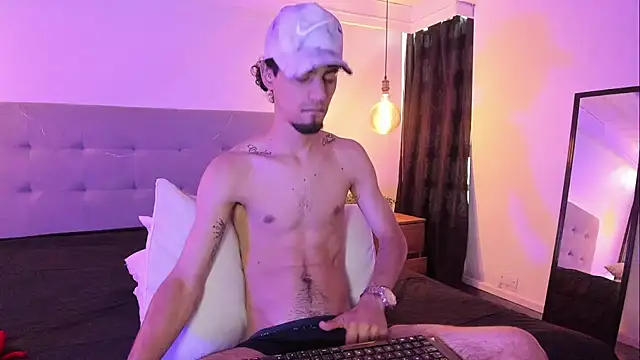MichaelEvanss  online show from 06/14/26, 12:51