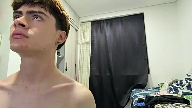 Snapshot of _peachyboy chatting on 07/07/26, 03:09 peachyboy online show from 07/07/26, 03:09