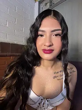Snapshot of SabrinaX_X chatting on 06/01/26, 02:13 SabrinaX X online show from 06/01/26, 02:13