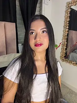 Snapshot of SabrinaX_X chatting on 06/19/26, 12:26 SabrinaX X online show from 06/19/26, 12:26