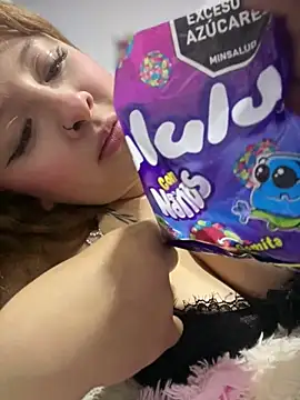 CharlotteUwU   online show from 05/02/26, 02:27