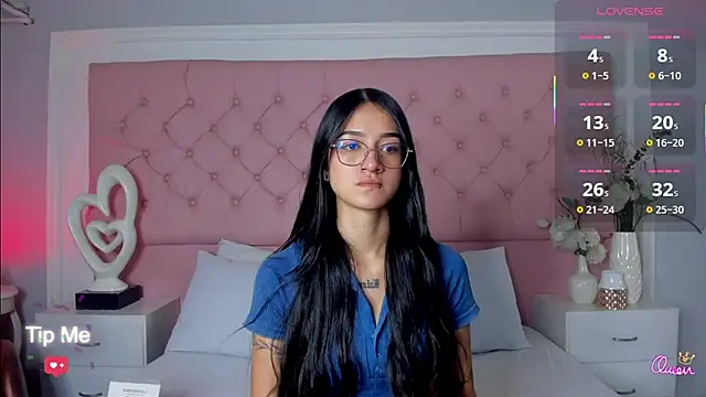 SarahDoll   online show from 05/08/26, 12:21