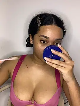  sweetSabrina- online show from 05/12/26, 08:06