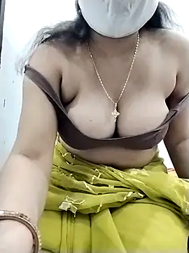Snapshot of sexyy_nidhii chatting on 05/12/26, 03:20 sexyy nidhii online show from 05/12/26, 03:20