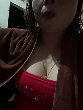 Snapshot of Banana-zz chatting on 05/09/26, 02:11 Banana-zz online show from 05/09/26, 02:11