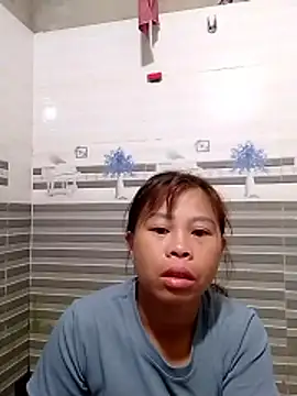Snapshot of daisyy2 chatting on 05/15/26, 09:00 daisyy2 online show from 05/15/26, 09:00