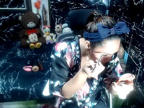 Snapshot of expensivecandy69 chatting on 06/02/26, 01:57 expensivecandy69 online show from 06/02/26, 01:57