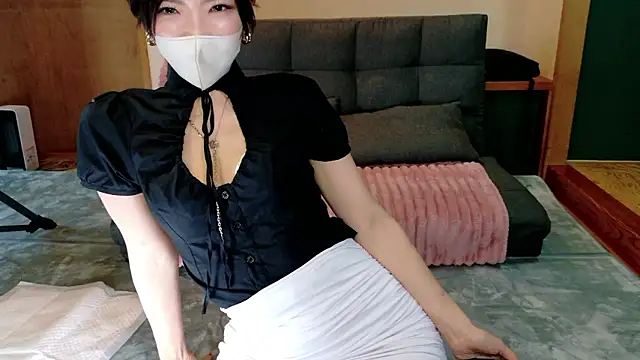 Snapshot of Naomi_00122 chatting on 07/05/26, 04:07 Naomi 00122 online show from 07/05/26, 04:07