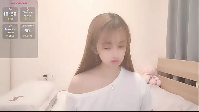 Snapshot of inlkitte-sweet chatting on 05/11/26, 02:23 inlkitte-sweet online show from 05/11/26, 02:23