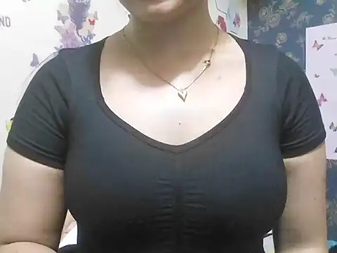 Snapshot of saniya_9 chatting on 05/11/26, 04:04 saniya 9 online show from 05/11/26, 04:04