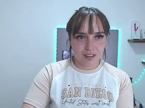 anyela bubble18 online show from 05/06/26, 12:19