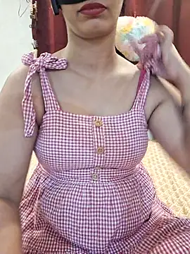 Snapshot of Shaloni_Patil chatting on 05/12/26, 08:17 Shaloni Patil online show from 05/12/26, 08:17