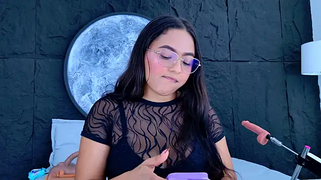JessiBannkss online show from 06/18/26, 12:31