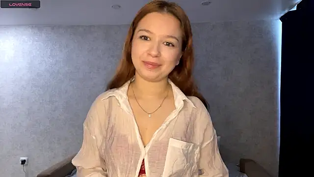 Snapshot of SofiaClarky chatting on 06/07/26, 06:17 SofiaClarky online show from 06/07/26, 06:17