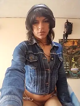 Liil bunny online show from 05/12/26, 04:15