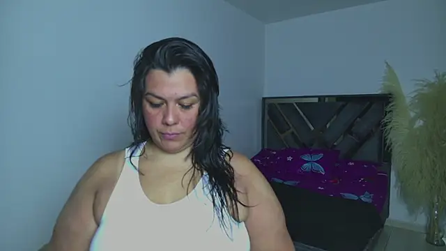 Snapshot of Martina_Foxy01 chatting on 05/15/26, 11:28 Martina Foxy01 online show from 05/15/26, 11:28