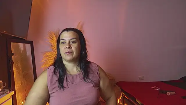 Snapshot of Martina_Foxy01 chatting on 06/14/26, 11:23 Martina Foxy01 online show from 06/14/26, 11:23