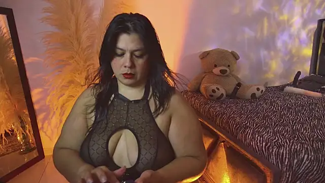 Snapshot of Martina_Foxy01 chatting on 07/10/26, 11:24 Martina Foxy01 online show from 07/10/26, 11:24