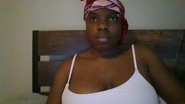Snapshot of princesselizabeth chatting on 06/24/26, 12:09 princesselizabeth online show from 06/24/26, 12:09