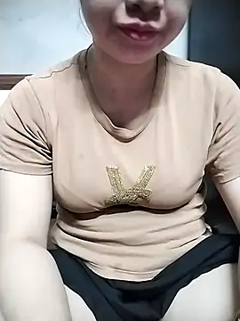 Snapshot of Girl_lovebaby chatting on 05/06/26, 01:05 Girl lovebaby online show from 05/06/26, 01:05